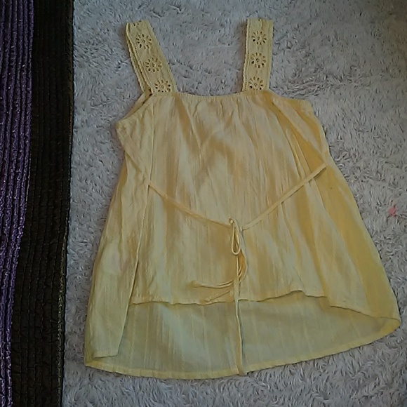 Adorable Mossimo tank for those hot summer days! - Picture 5 of 5